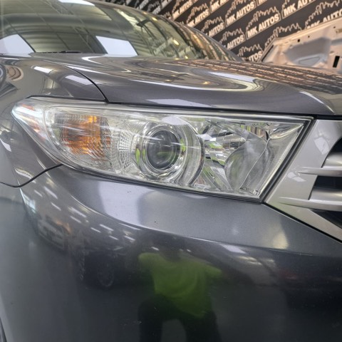 Sedan headlight after restoration, fully clear